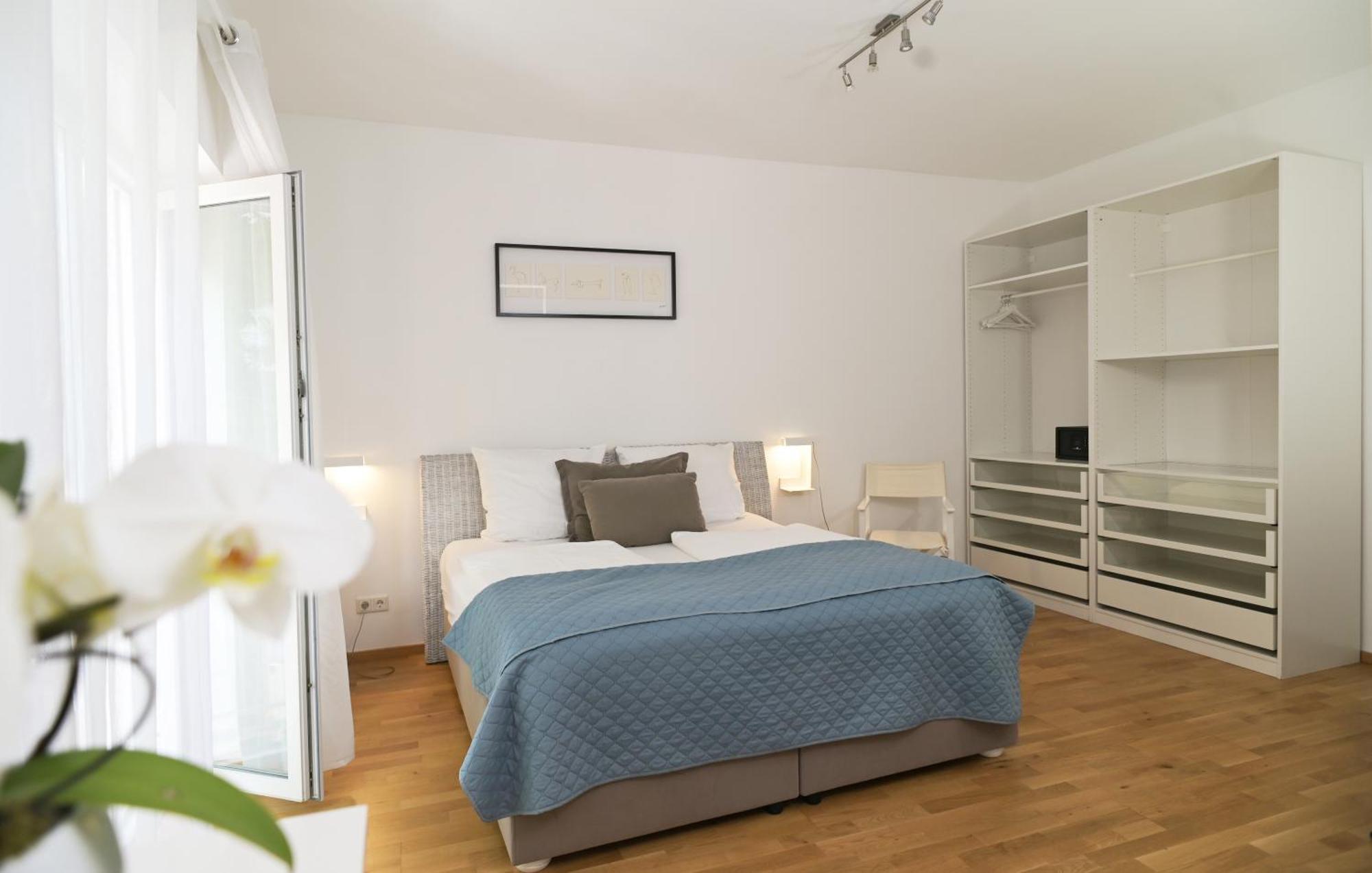 Апарт-отель Victoria Apartments 3*